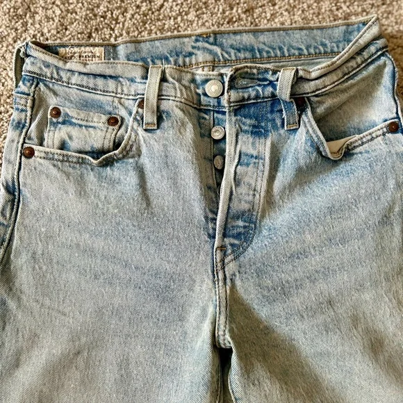 Levi’s 501® S (Shrink-to-Fit) Button Fly Jeans - Picture 3 of 10
